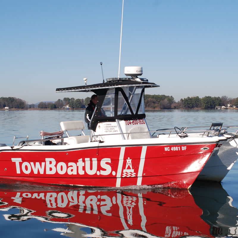 Lake Norman's On-Water Assistance Team